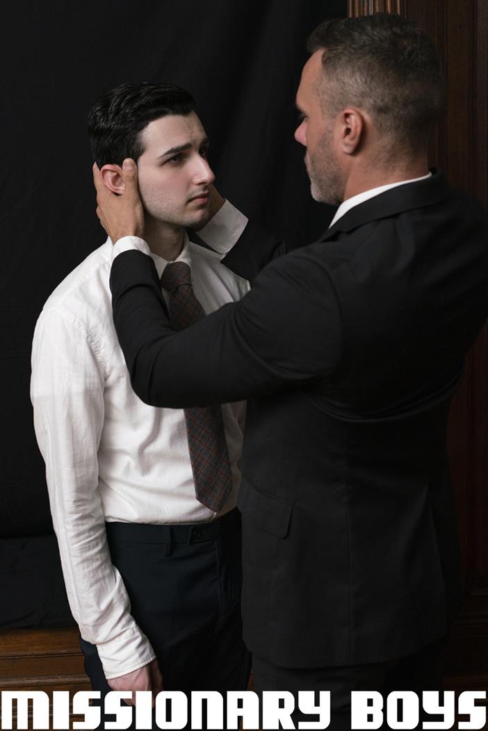 180828_mbz_02-missionaryboys-gay-daddy-son-sex_pic01_01-30-2019.jpg