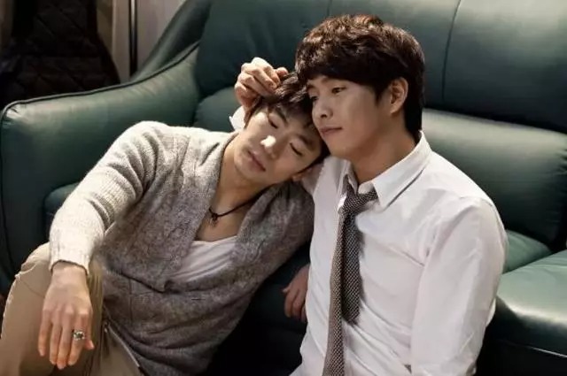 两个婚礼一个葬礼