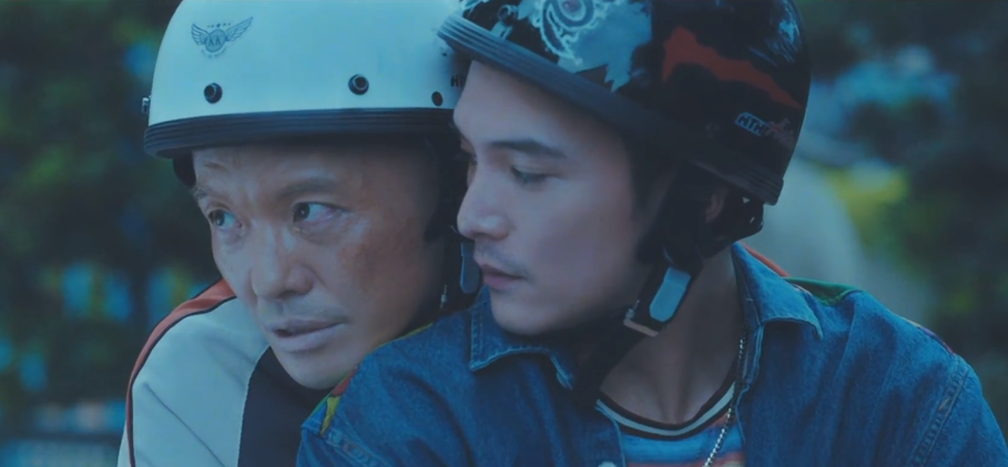 阿杰和老宋在校门口